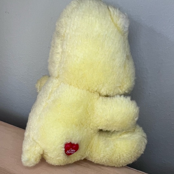 Vintage 1983 Care Bear mini - Picture 2 of 2